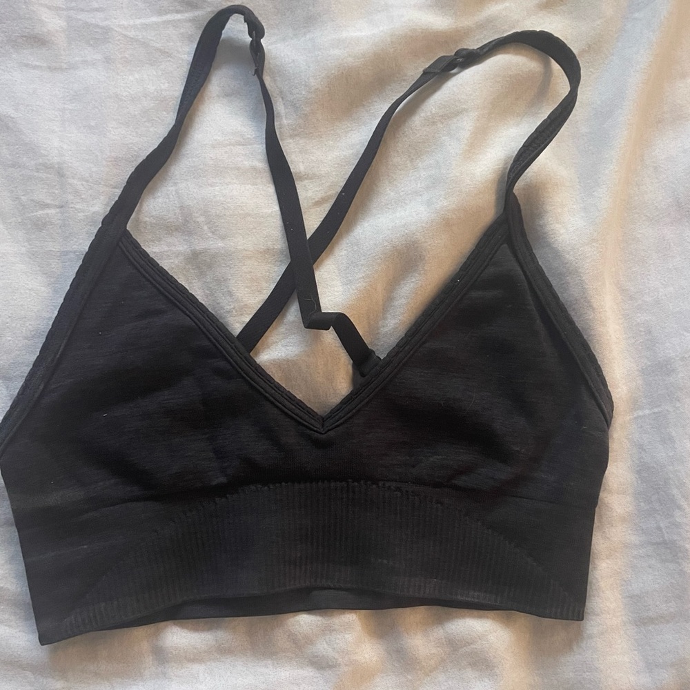 Lululemon dark gray sports bra
